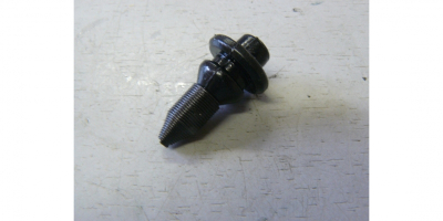 Штуцер бачка