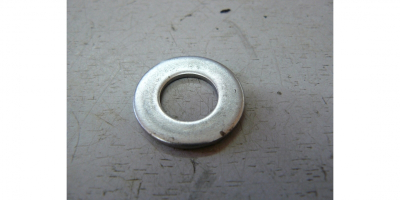 Шайба D24 d12,5 h1,8