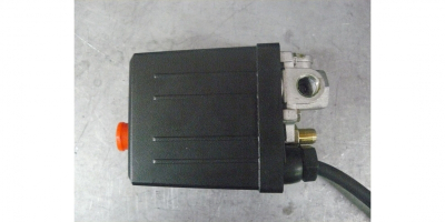 Выключатель пневматический 8Атм 16A 250V 5/8 bar