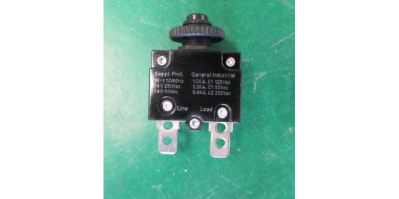 Выключатель автоматический L2 AC250 50/60Hz 8A